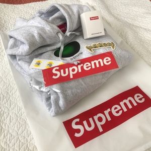 Supreme 'Apple' Sweatshirt